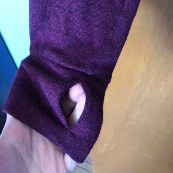 Cowl neck pocketed sweater - Picture 2 of 5